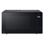 Micro-ondes LG MS3032JAS avec porte en verre et boutons de commande, vue de face dans une cuisine.