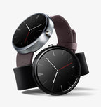 Montre connectée Mino 3600 de Smartwatch avec écran tactile et bracelet en silicone, affichant l'heure et des notifications.