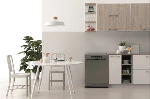 Indesit I0FD641AX freestanding dishwasher