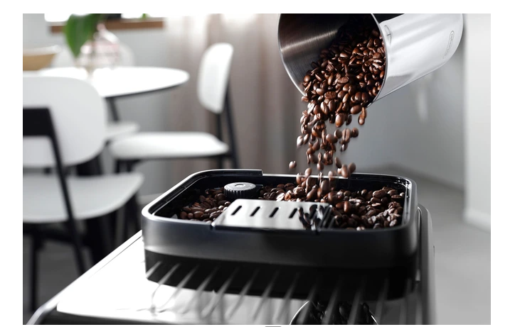 DeLonghi Kaffeemaschine mit Mahlwerk FEB2981.TB MAGNIFICA EVO LATTECREMA