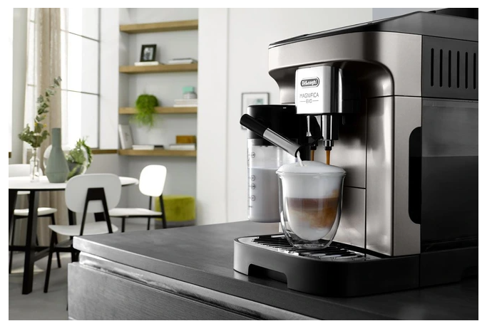 DeLonghi Kaffeemaschine mit Mahlwerk FEB2981.TB MAGNIFICA EVO LATTECREMA